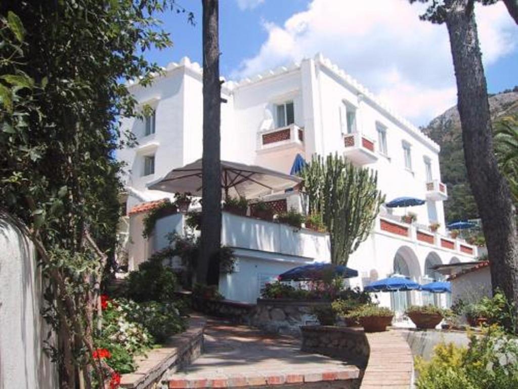 Hotel Casa Caprile Анакапри Екстериор снимка