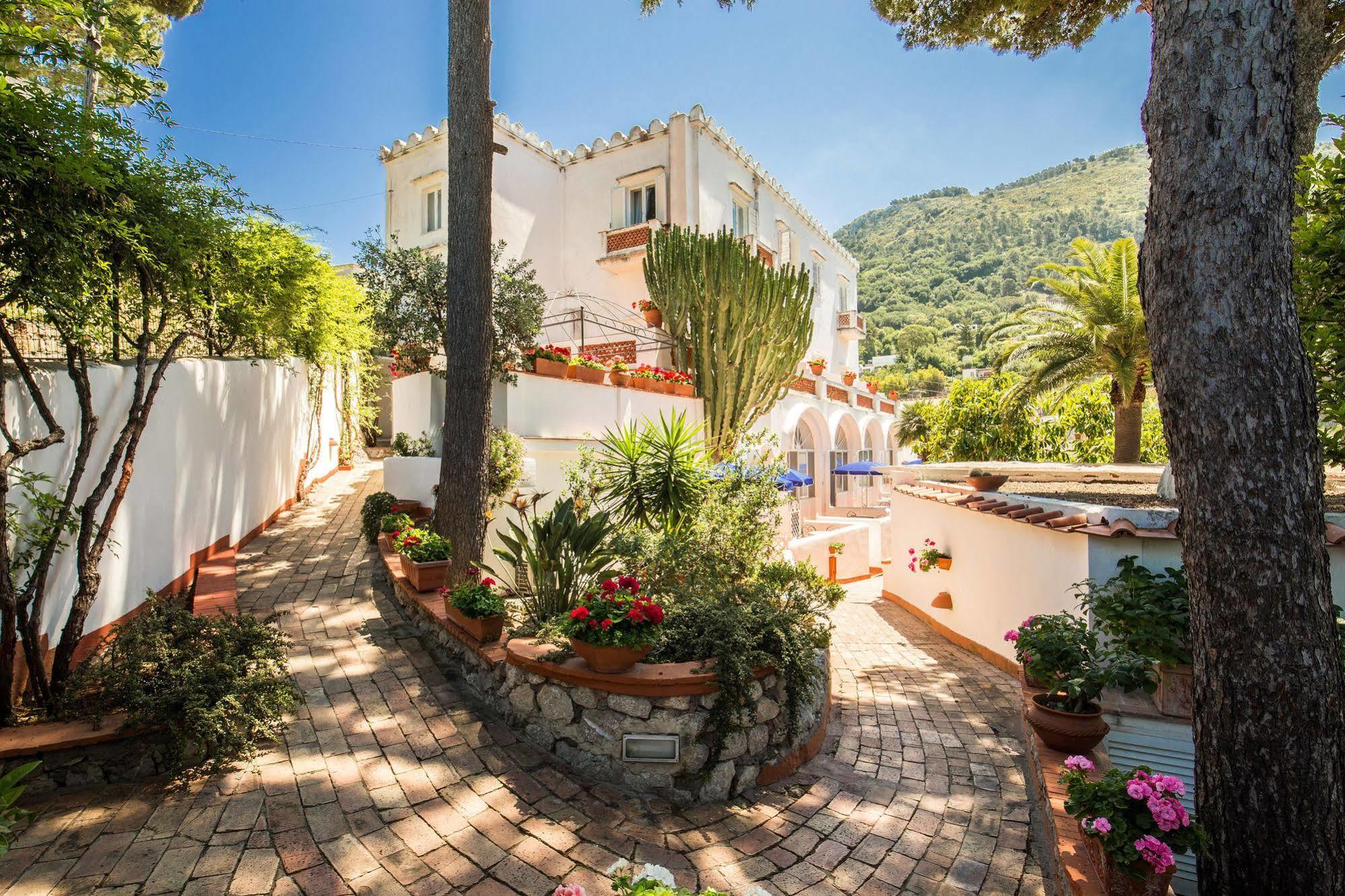 Hotel Casa Caprile Анакапри Екстериор снимка