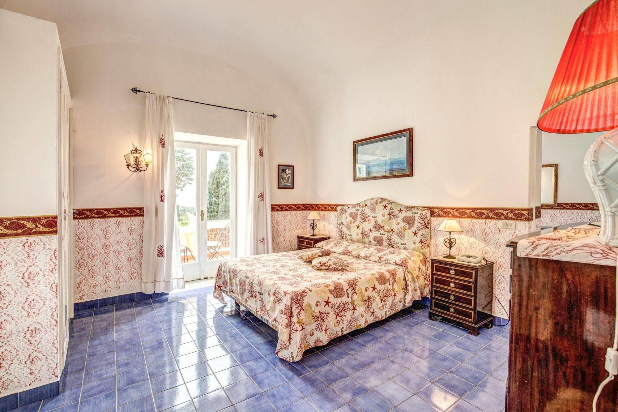 Hotel Casa Caprile Анакапри Екстериор снимка